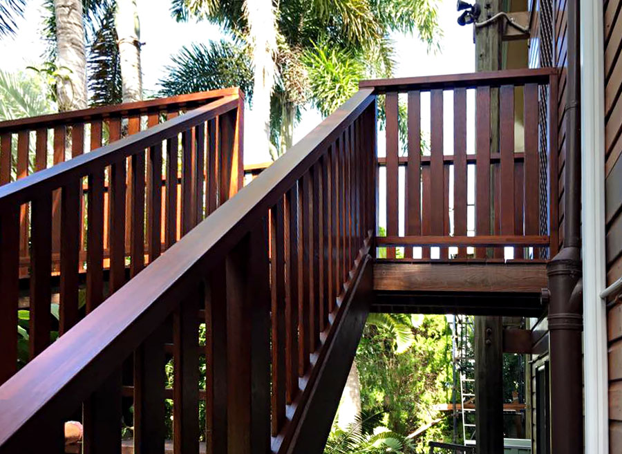 Custom Coatings CQs | Timber Painting Centra Queensland